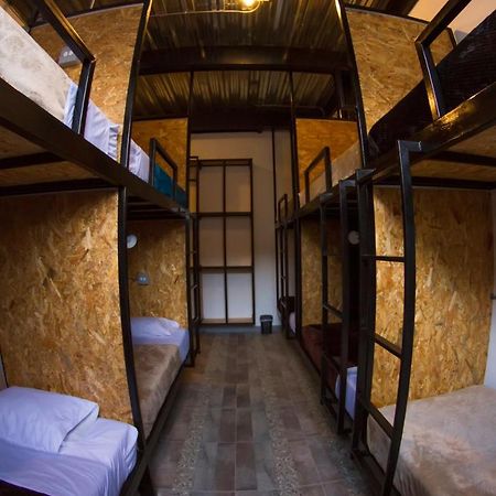Nativo Hostel Медельин Экстерьер фото