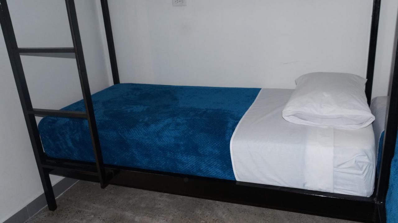 Nativo Hostel Медельин Экстерьер фото