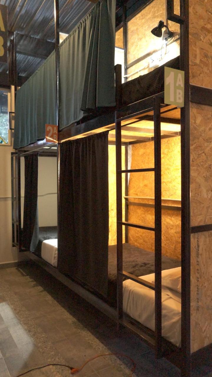 Nativo Hostel Медельин Экстерьер фото