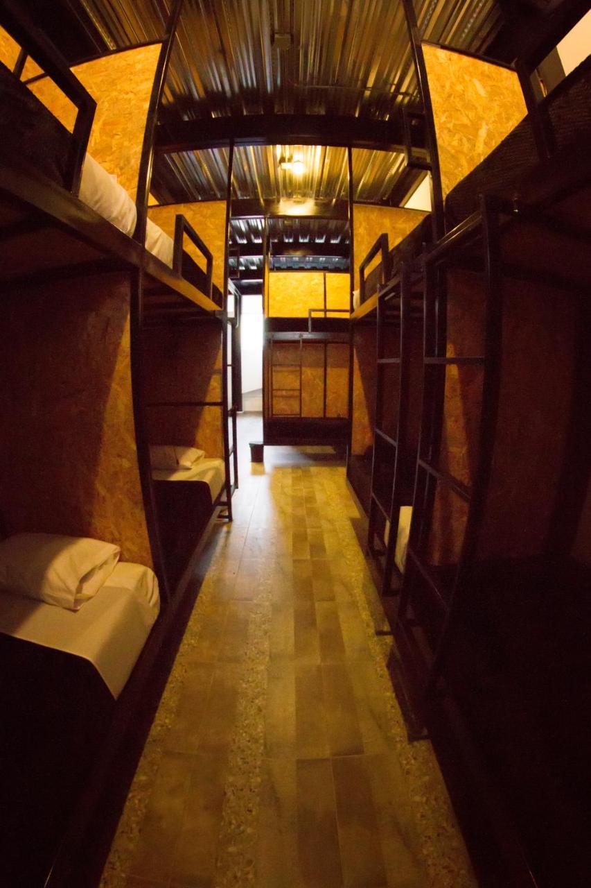Nativo Hostel Медельин Экстерьер фото