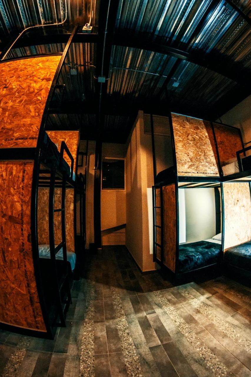 Nativo Hostel Медельин Экстерьер фото