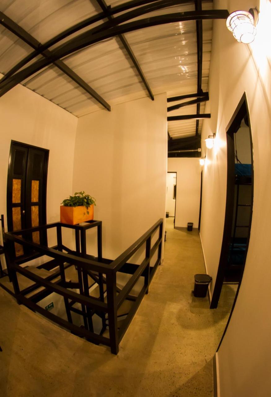 Nativo Hostel Медельин Экстерьер фото