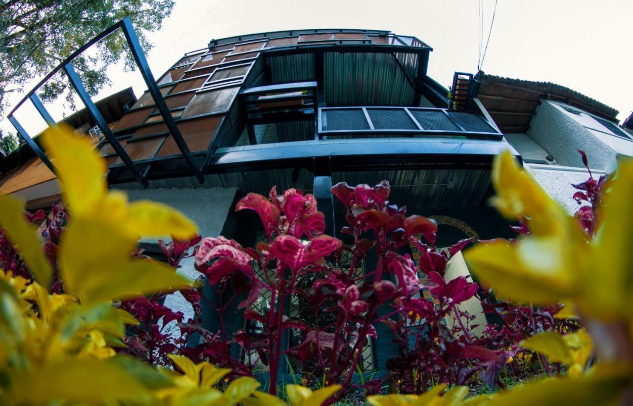 Nativo Hostel Медельин Экстерьер фото